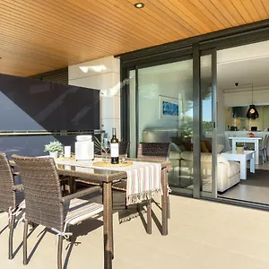 https://luxury-apartment-on-the-beach.catalonia-hotels.com