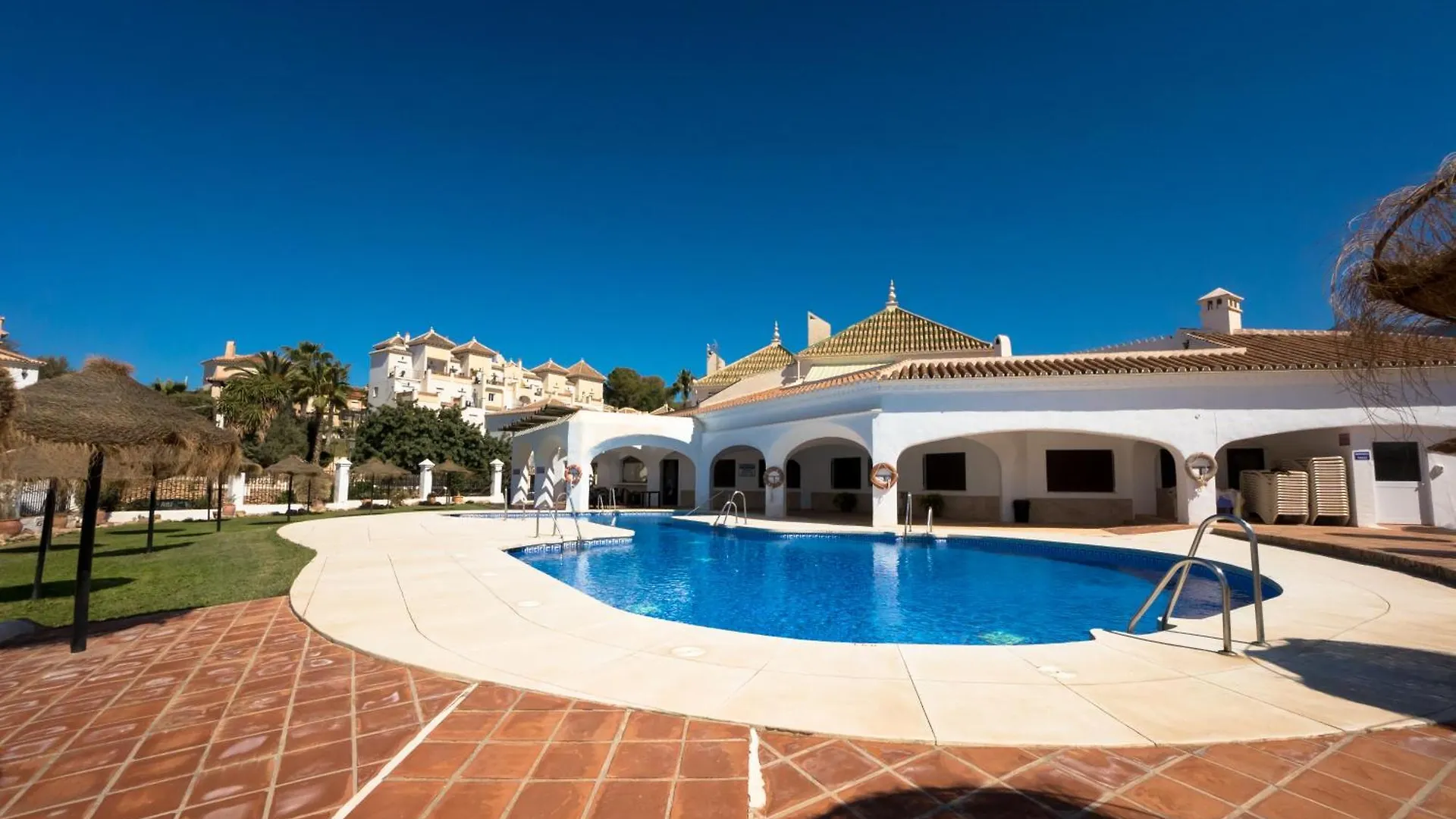 Capistrano Playa 512 Menyber Apartment Nerja Spain